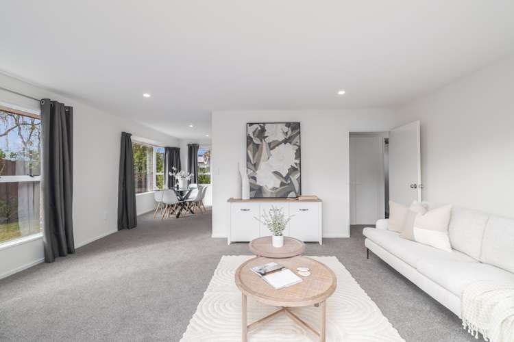 2/83A Simeon Street_1