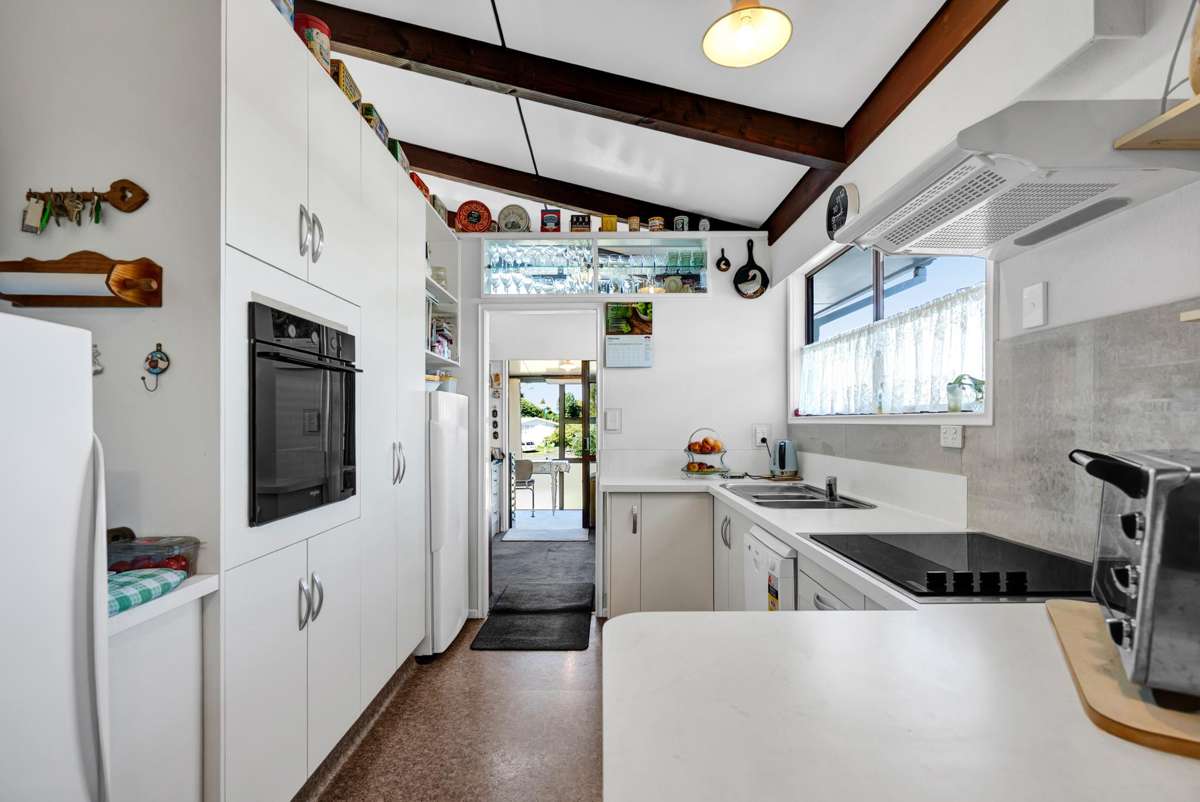 14 Trelawney Crescent_1