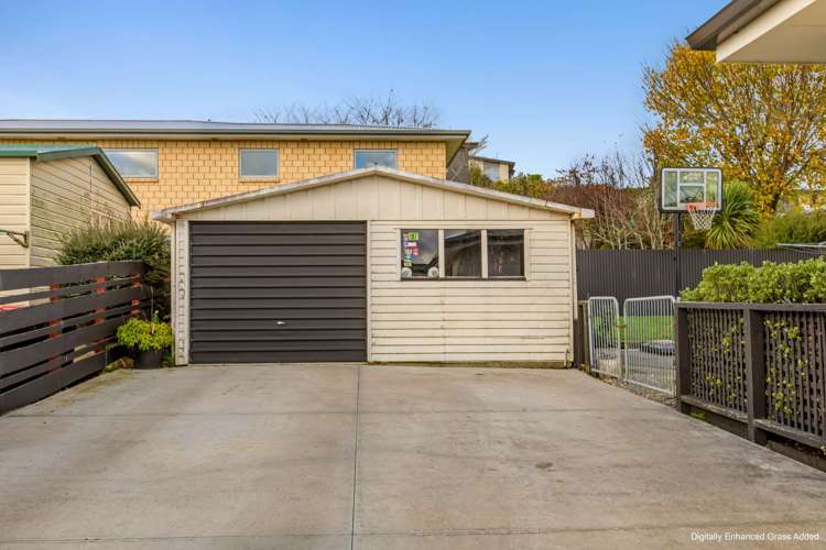 2 Dale Crescent Gore Surrounds_6