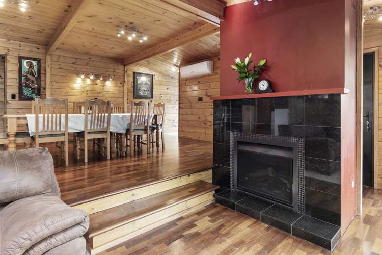 56 David Crescent Karori_6