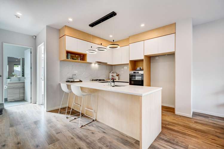 6 Te Rorea Lane Mount Roskill_6