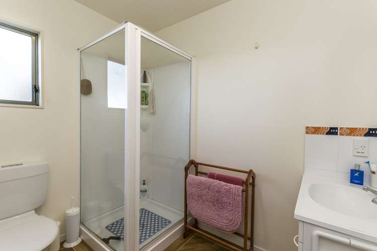 1 Atamira Close Churton Park_18