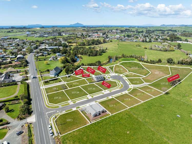 Robert Bruce Place_0