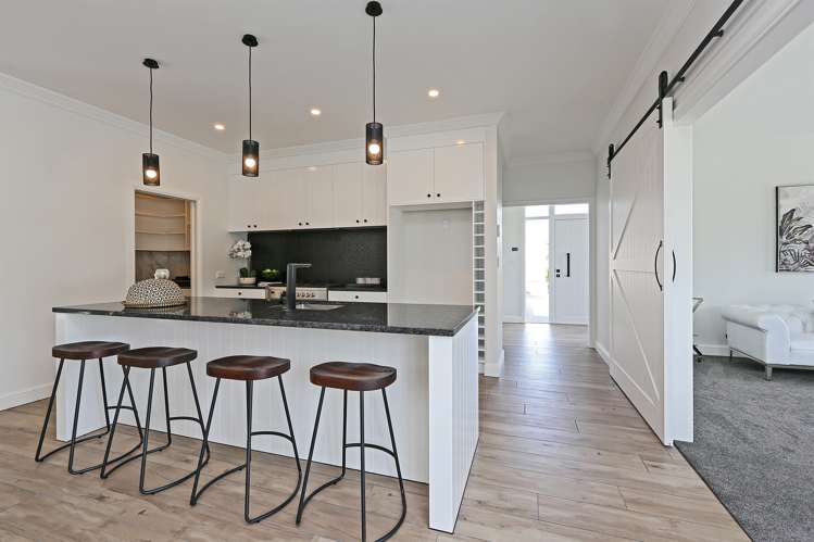 55 Kent Terrace Taradale_3