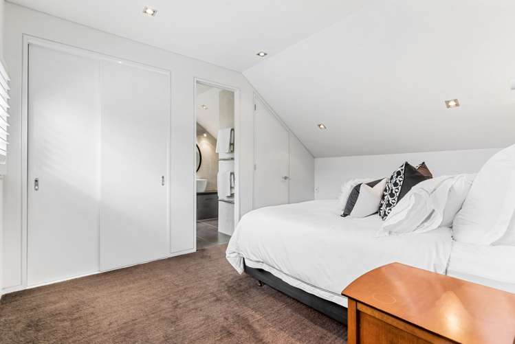 76 Long Drive Saint Heliers_18