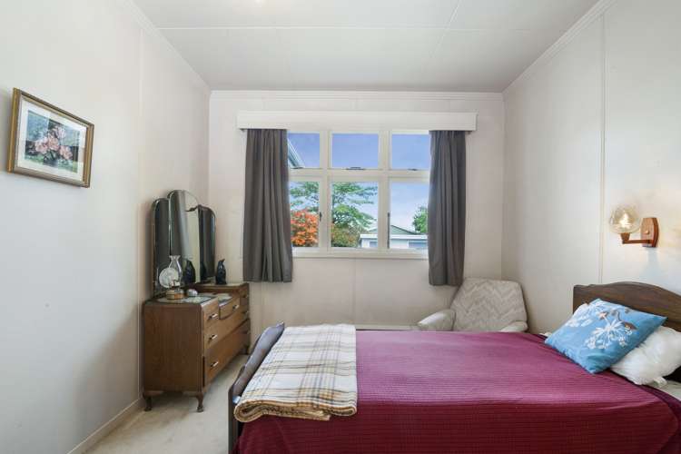 15 Muirend Avenue Tokoroa_12