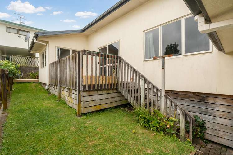 19 Twentyfirst Avenue Gate Pa_17