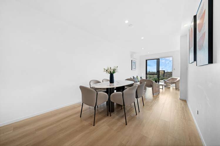 43 Flat Bush School Road Flat Bush_16