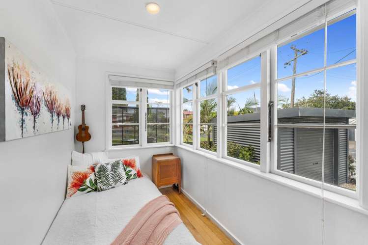 197 Riverside Avenue Pt England_16