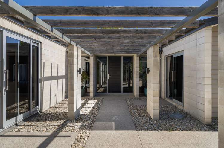 293 Riverbank Road_3