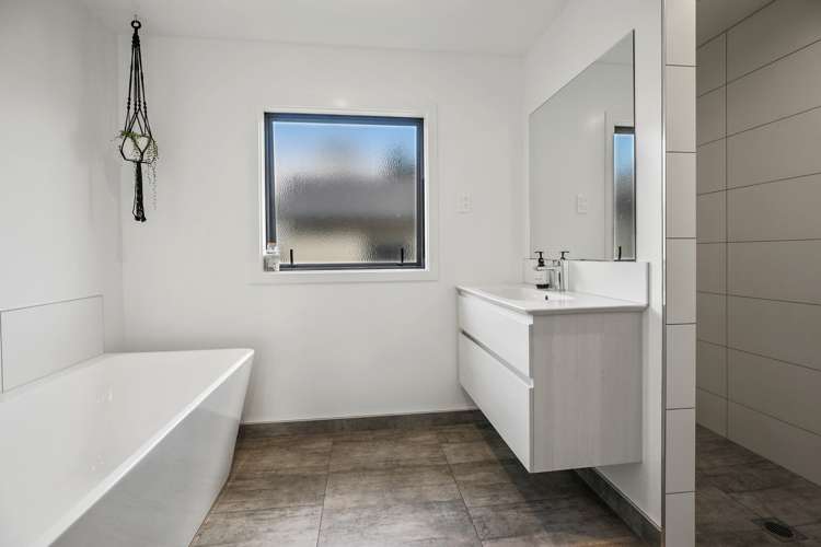 1075 Crozier Street Pirongia_16