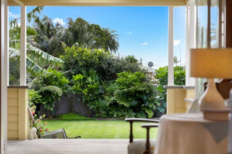 17 Harbutt Avenue Mount Albert_3