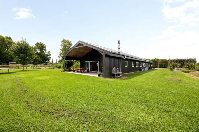 Big and Private with Huge Garaging!