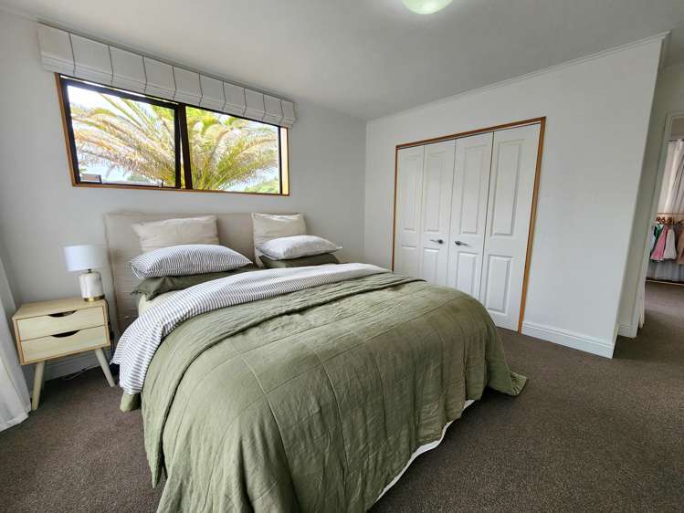 10 Gilbert Road Paroa_15