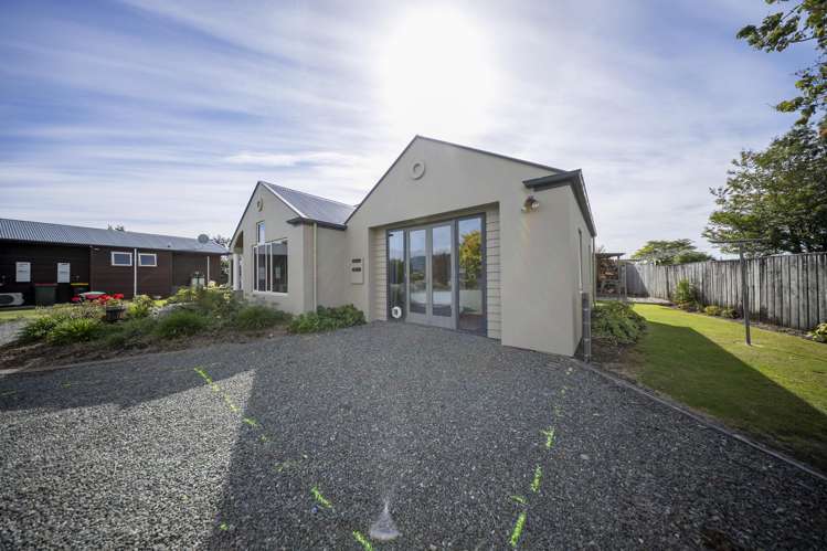 13 and 15 Melland Place Te Anau_42