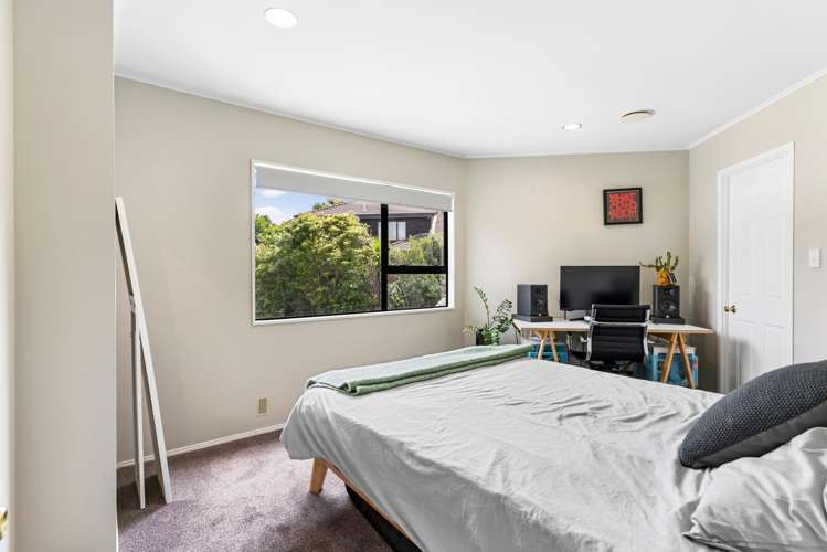 2/11 Waratah Street Birkenhead_19