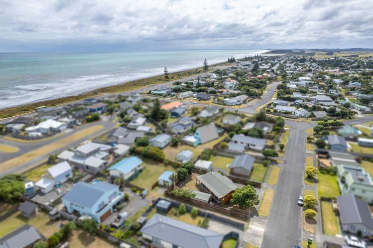 31 Scott Avenue Otaki Beach_18