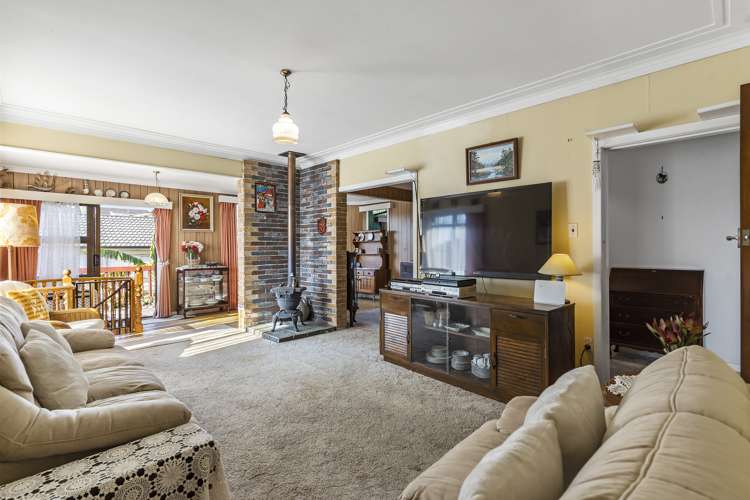 27 Olsen Avenue Hillsborough_2