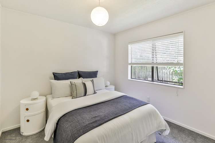 11 Woodfern Crescent Titirangi_14