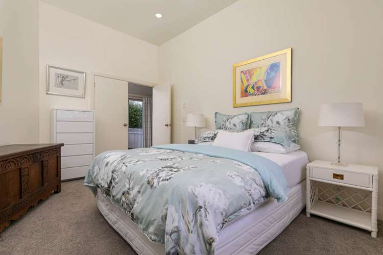 2/42 East Coast Road Milford_13