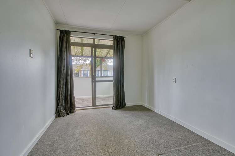 43 Main Road Harihari_11