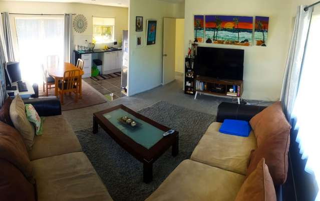 8 Rebecca Rise Manurewa_2