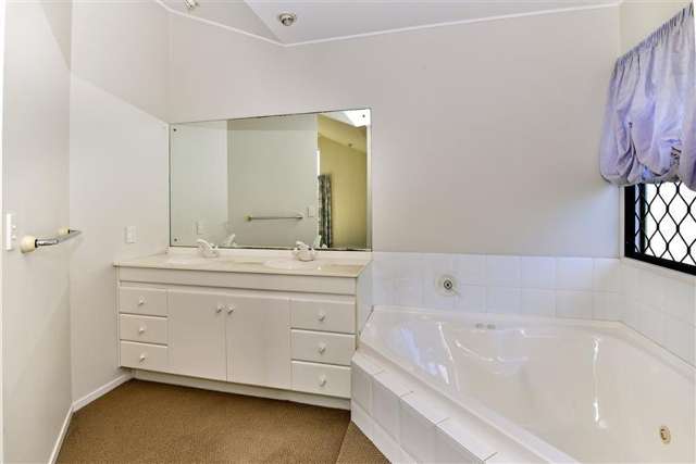 20 Gillard Place Eastern Beach_4