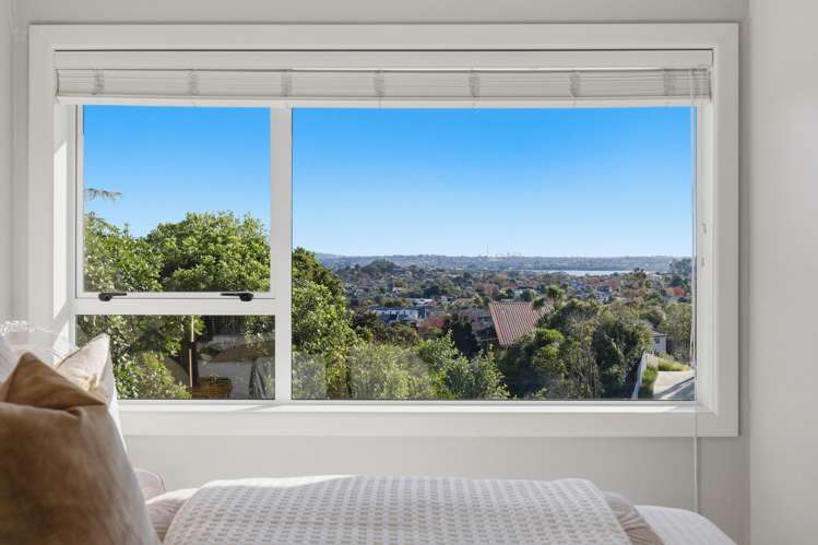 10 Etherege Place Mellons Bay_21