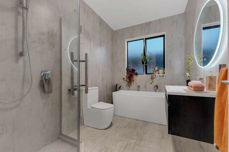 8 Holcroft Street Papakura_13