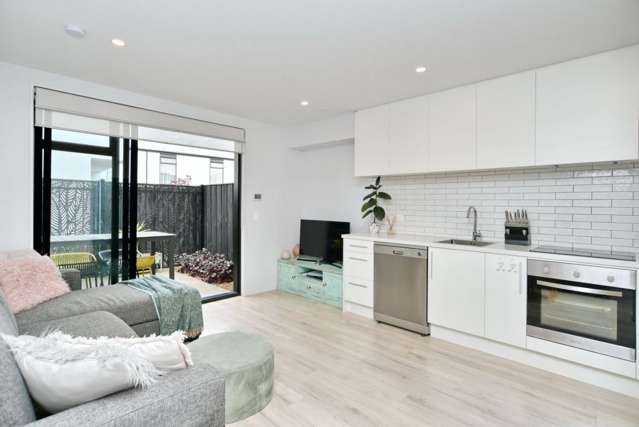 8/16 New Brighton Road Shirley_3