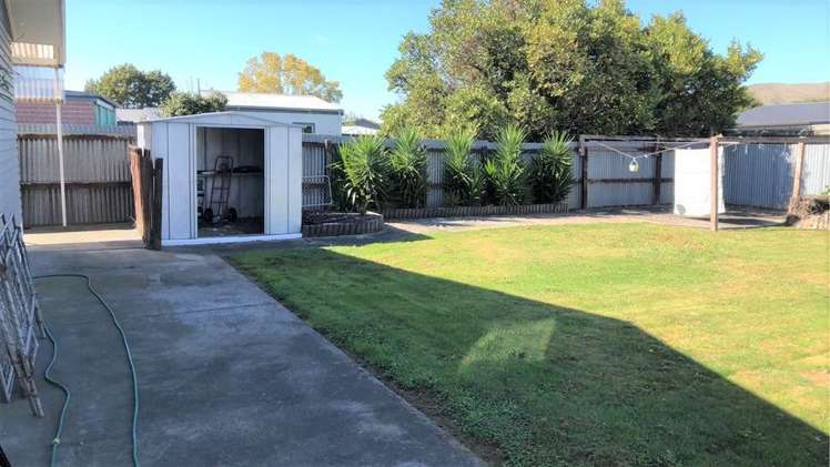 4 Houghton Crescent Redwoodtown_2