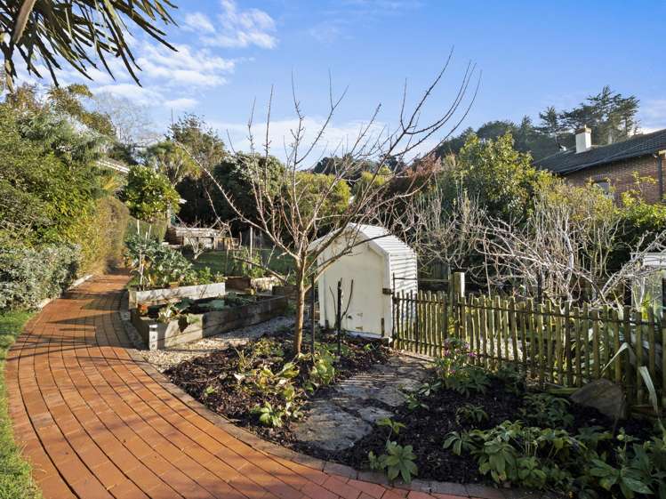 74 Saint Leonards Drive Saint Leonards_28