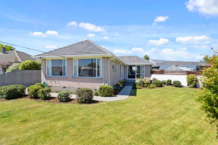 16 Wimborne Crescent Aranui_5