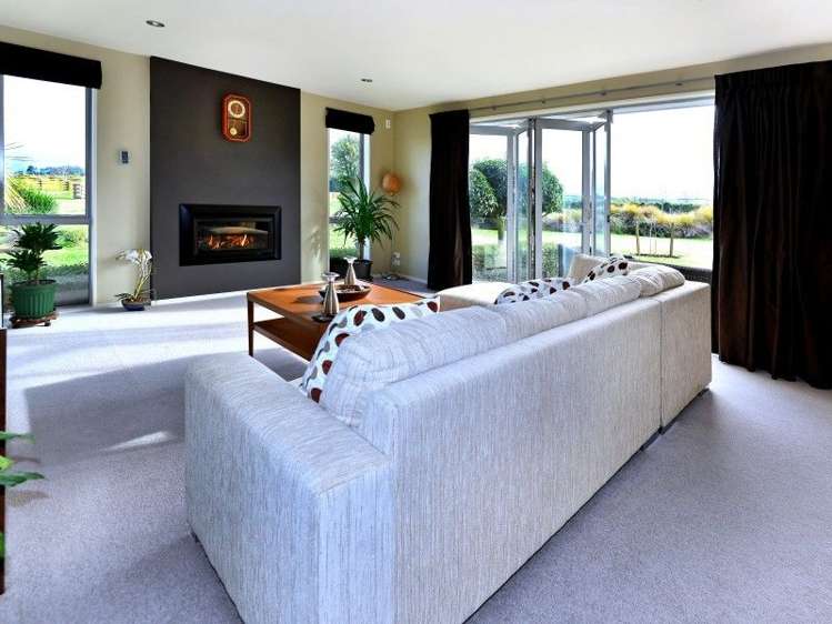 15 Mulholland Drive Darfield_14