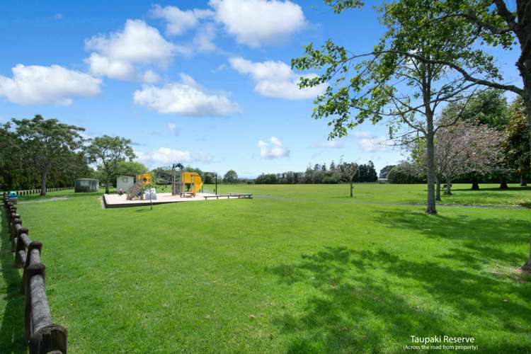 23 Taupaki Road Taupaki_16