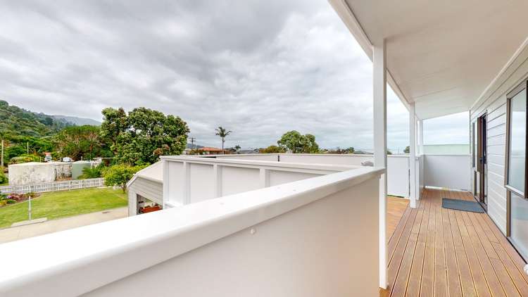 7 West Crescent Te Puru_16