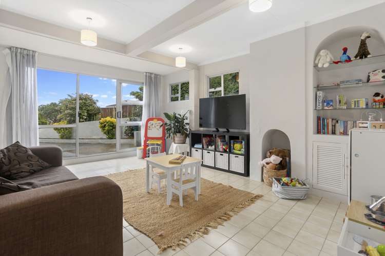 8 Sullivan Avenue Mangere Bridge_9