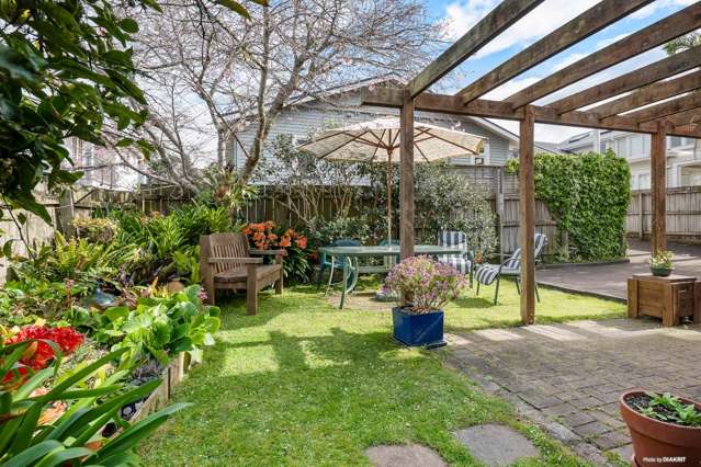 15a Ascot Avenue Narrow Neck_3