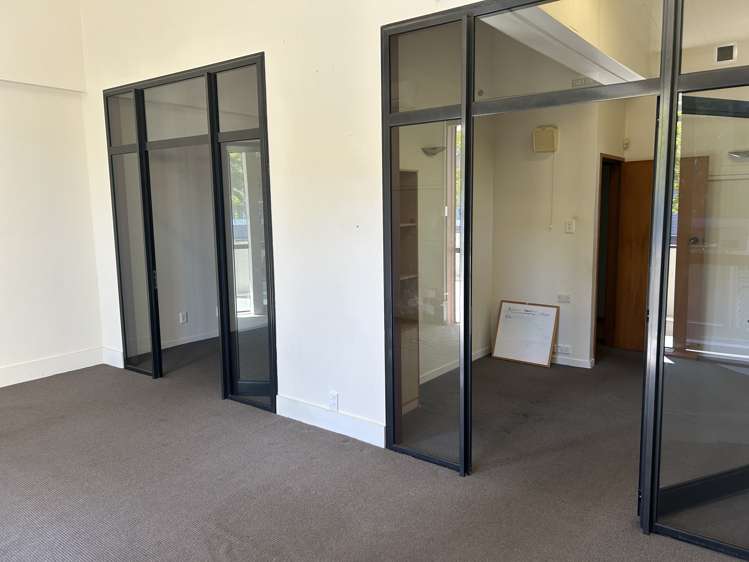 329 Trafalgar Square Nelson_13