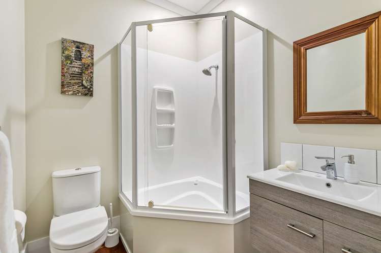 25a Miller Road Mangere Bridge_13