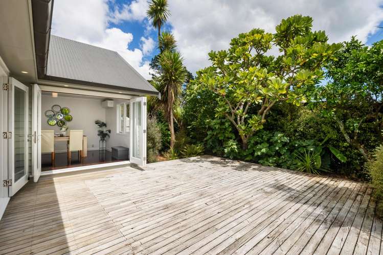 32 Pine Avenue Henderson_12