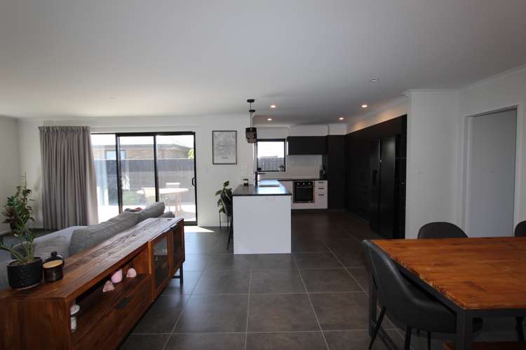 30 Catalina Crescent Burleigh_10