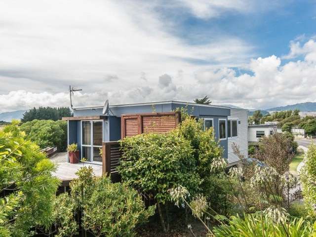 79 Ocean Road Paraparaumu Beach_1