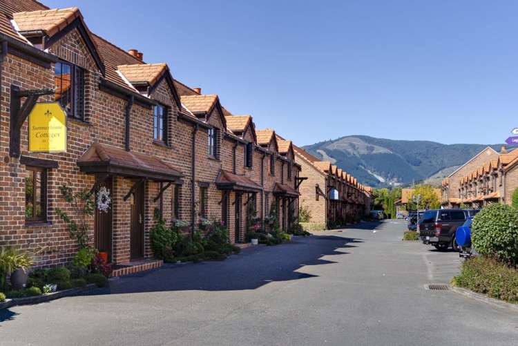 203 Quiet Woman Way_0