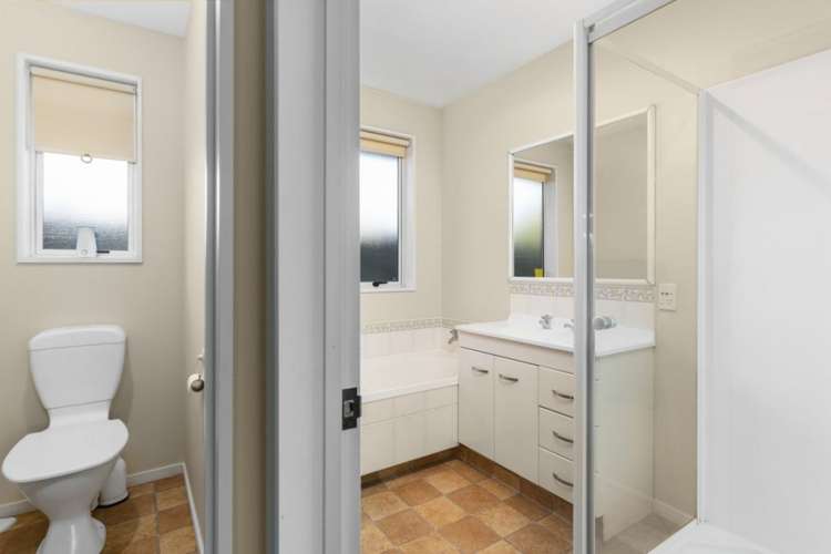 2 Bluebell Lane Woolston_10