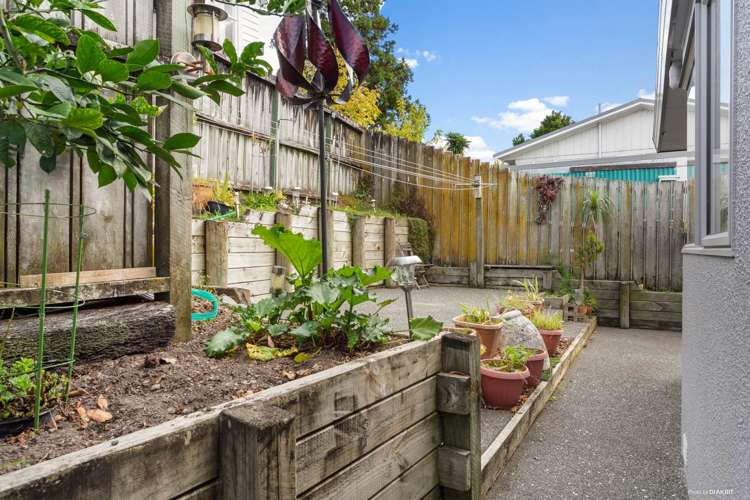 2/46 Lauderdale Road Birkdale_12