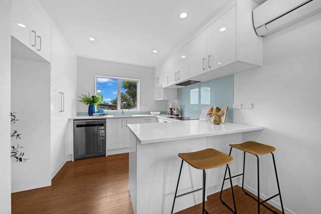 13A Gosford Drive Botany Downs_4