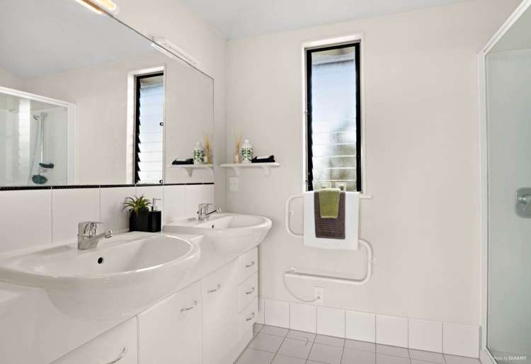 9/171 Riddell Road Glendowie_4