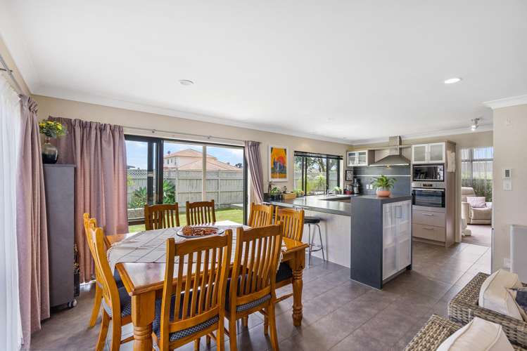 25 Stranraer Crescent Wattle Downs_3