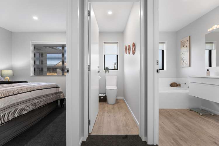 12 Monte Crescent Lincoln_13